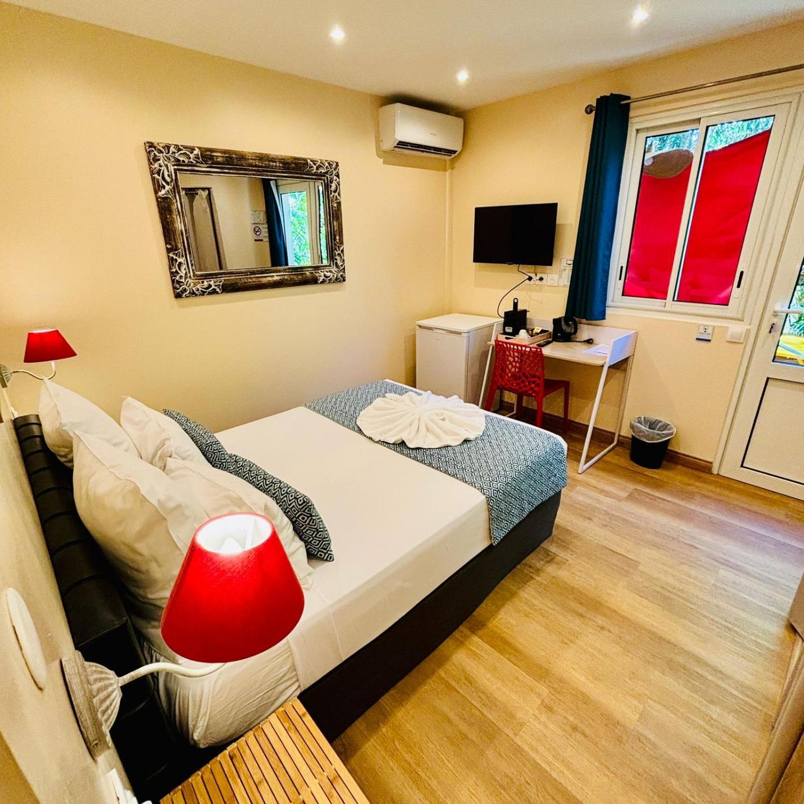 Hotel Coco Island Saint-Gilles-les Bains Exteriör bild