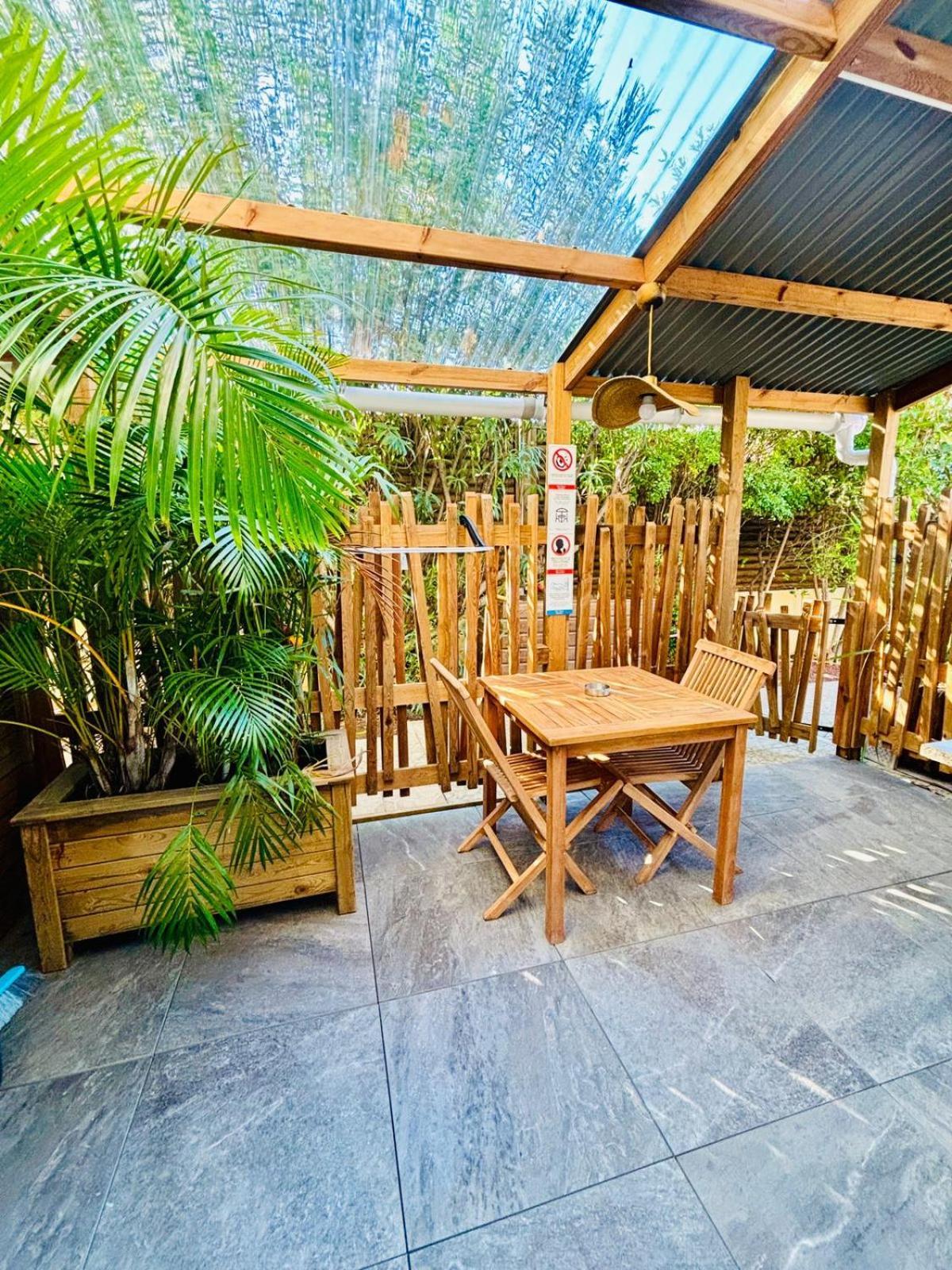 Hotel Coco Island Saint-Gilles-les Bains Exteriör bild